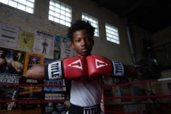 TITLE Boxing USA Boxing Competition Gloves - Elastic -Power Punch ACGESRD 5