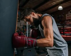 TITLE Boxing Sugar Ray Leonard Throwback Leather Bag Gloves -Power Punch SRLTLBGMR 2