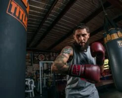 TITLE Boxing Sugar Ray Leonard Throwback Leather Bag Gloves -Power Punch SRLTLBGMR 4