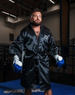 TITLE Boxing Pro Full Length Robe 3.0 -Power Punch TSRFL3BK 2