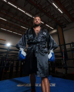 TITLE Boxing Pro Full Length Robe 3.0 -Power Punch TSRFL3BK 3