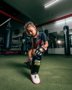 BOOM BOOM Boxing Bomber Youth Shin Guards -Power Punch bbbsgy y bk 1