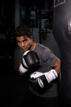 Fighting Tri-Tech Tenacious Lace Training Gloves 31 Fighting Tri-Tech Tenacious Lace Training Gloves -Power Punch fs3ttgl bk wh 2