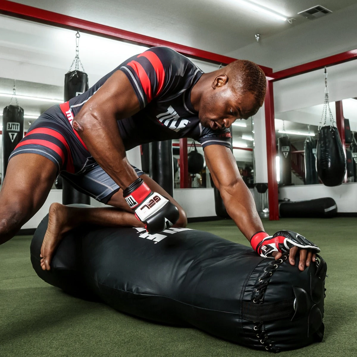 TITLE Boxing Gel Incensed Wristband Heavy Bag Gloves 4 TITLE Boxing Gel Incensed Wristband Heavy Bag Gloves - Image 2