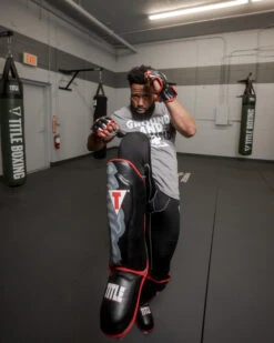 TITLE Muay Thai Pao Shin-Instep Guards 2.0 17 TITLE Muay Thai Pao Shin-Instep Guards 2.0 -Power Punch mtsig2 2